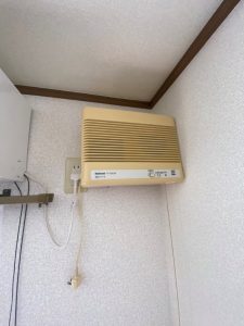 B102 (21)