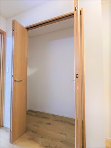 438_207912_10_1000_1000