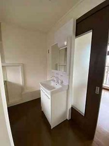 438_197193_28_640_480