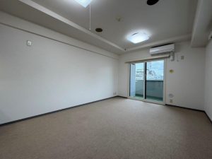 701 (29)